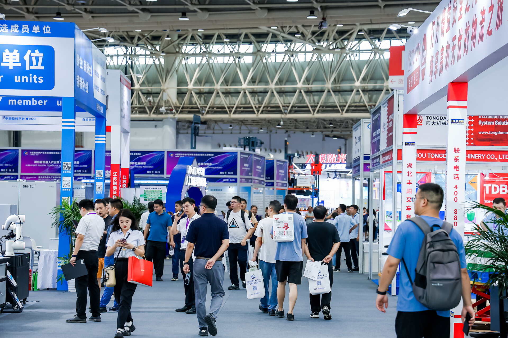 “800家企業(yè)+50場(chǎng)論壇”：武漢工業(yè)自動(dòng)化展會(huì)，憑什么成為行業(yè)風(fēng)向標(biāo)？